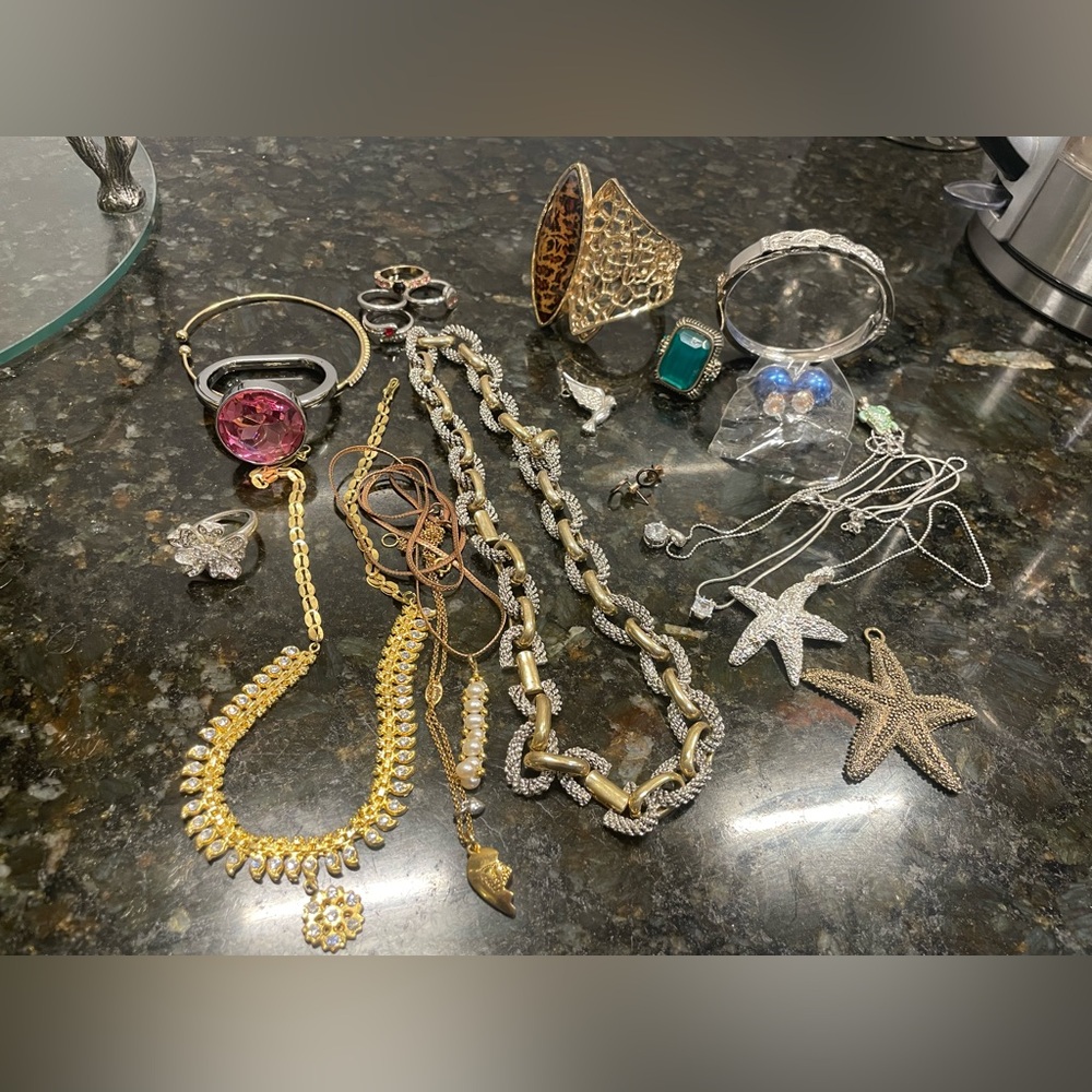 Jewelry lot